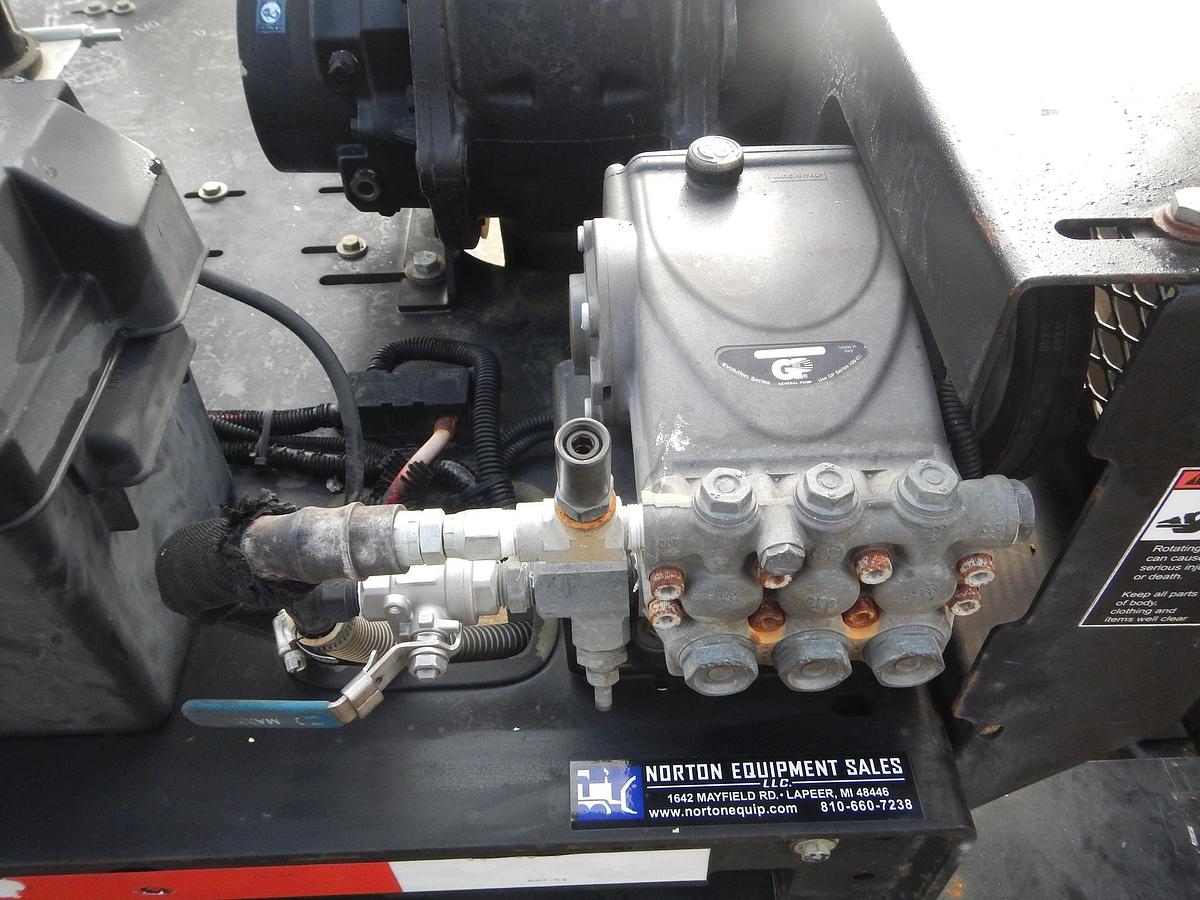 Used 2021 VAC TRON CV573GT