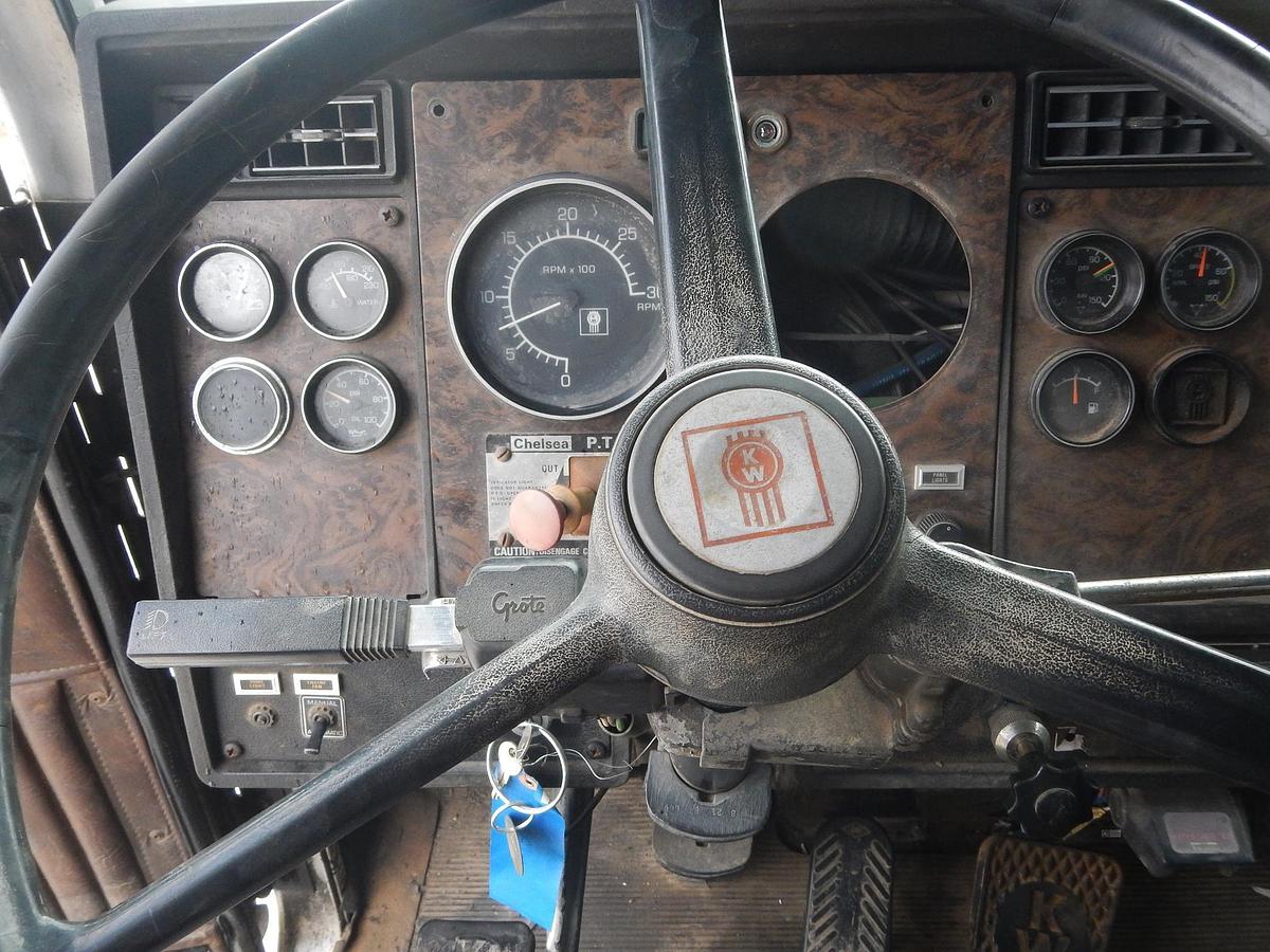 Used 2000 VERMEER DT750