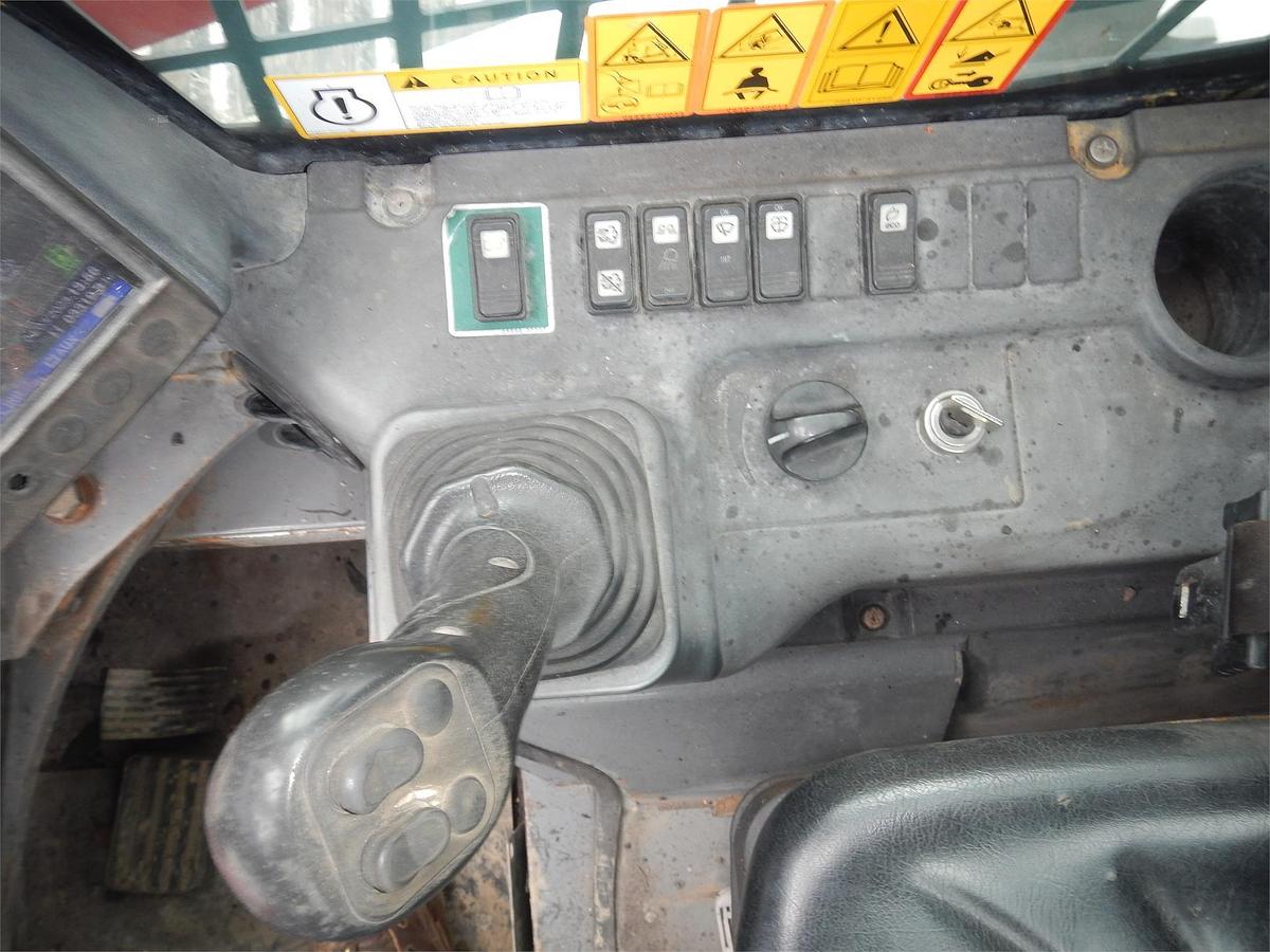 Used 2016 TAKEUCHI TL12V2