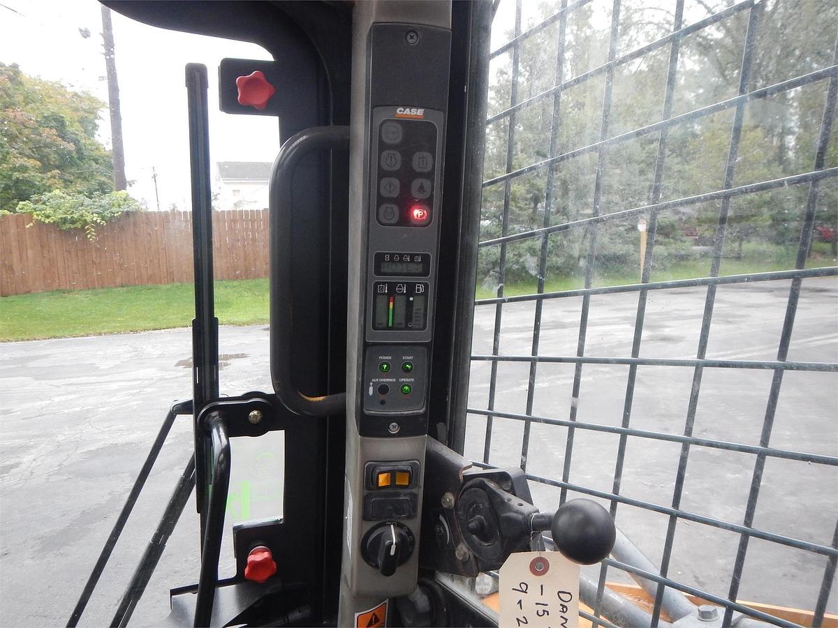 Used 2013 CASE TR320