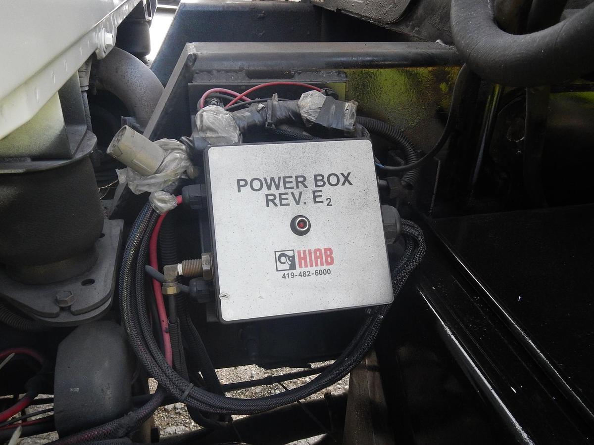 Used 2006 MACK GRANITE CV713