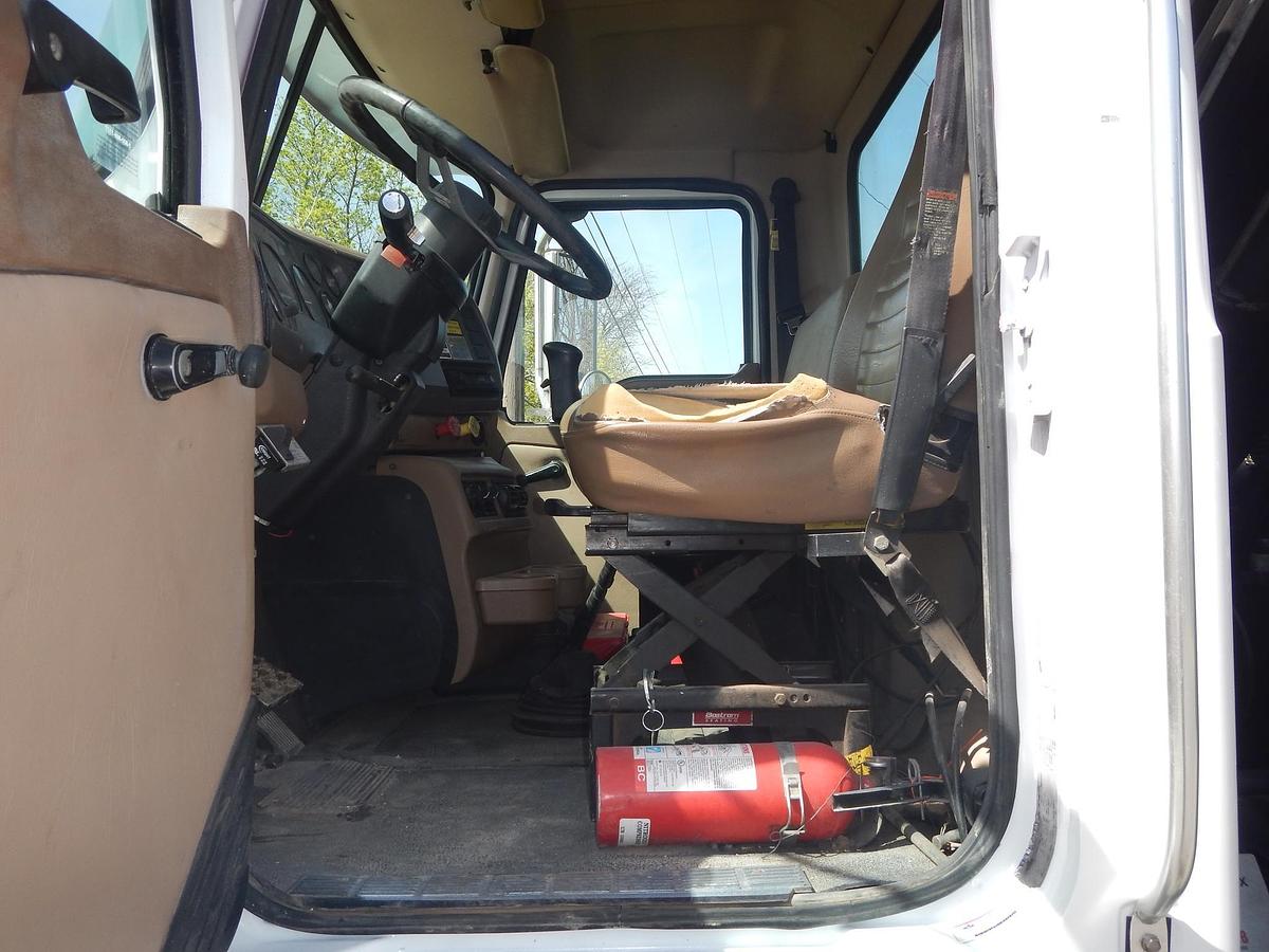 Used 2006 MACK GRANITE CV713