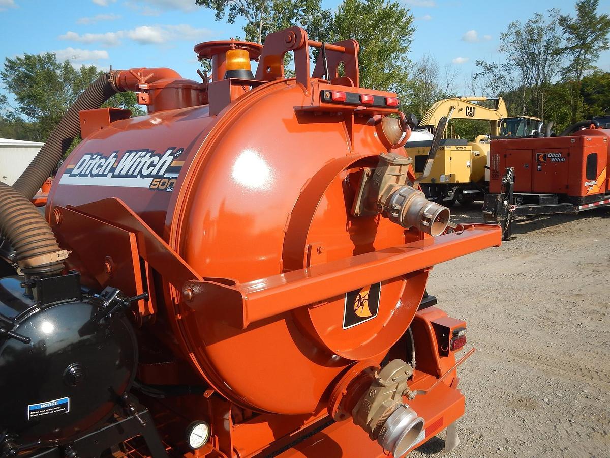 Used 2015 DITCH WITCH FX30