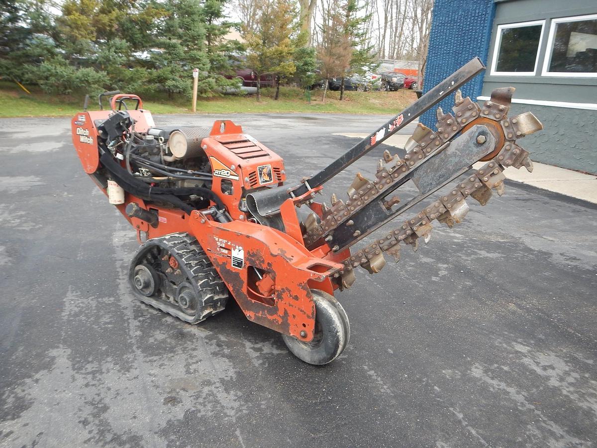 Used 2013 DITCH WITCH RT20