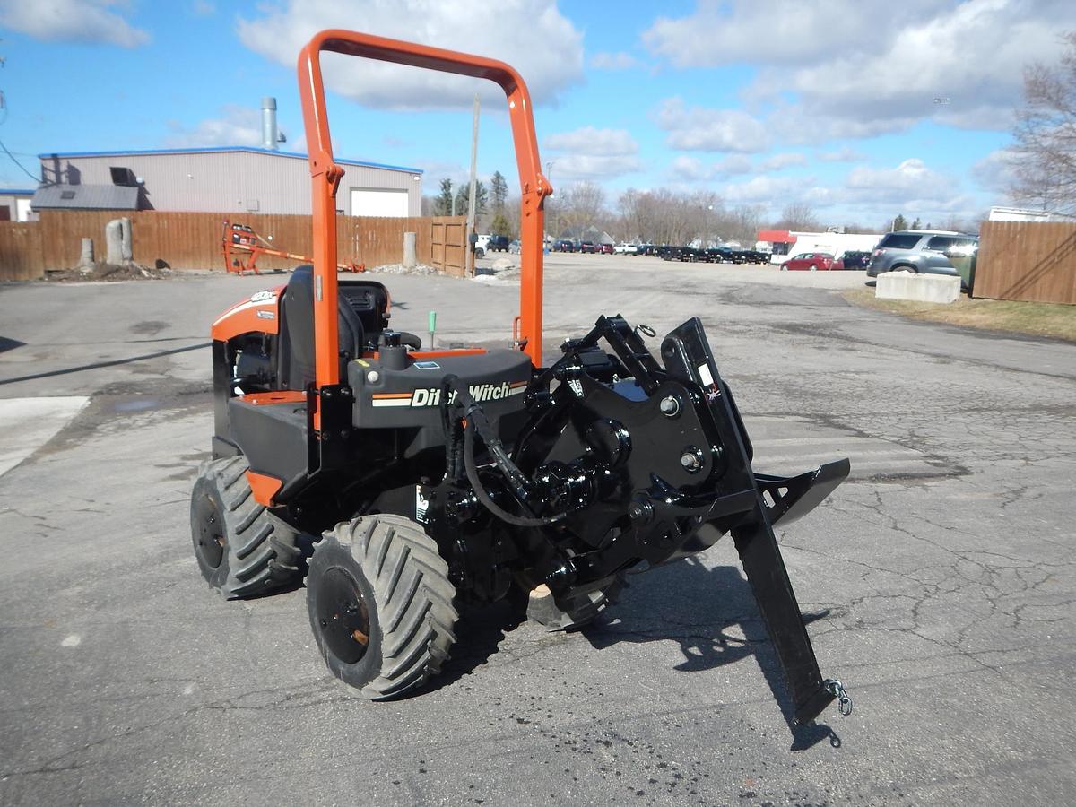 Used 2012 DITCH WITCH 420SX