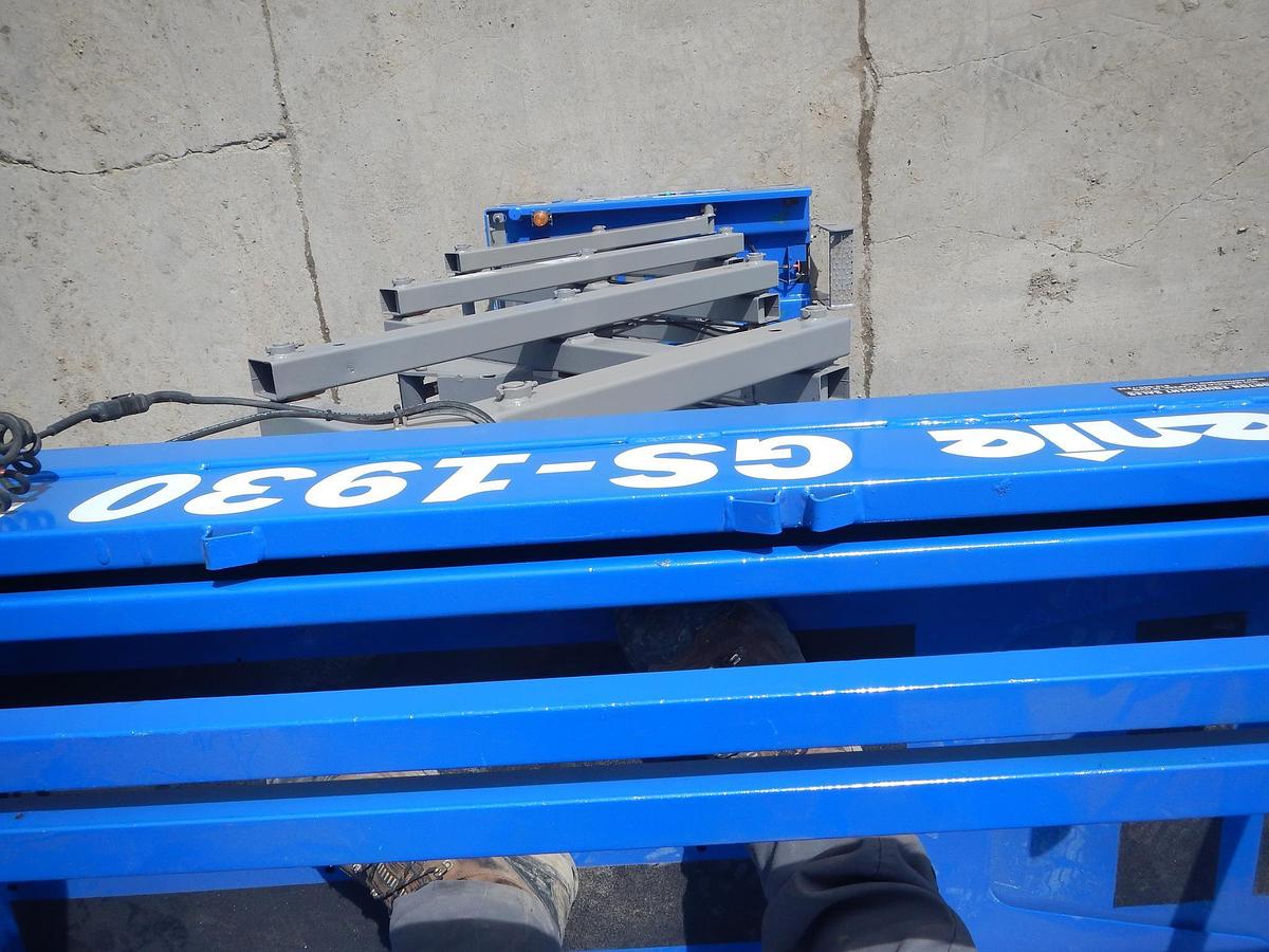 Used 2015 GENIE GS1930