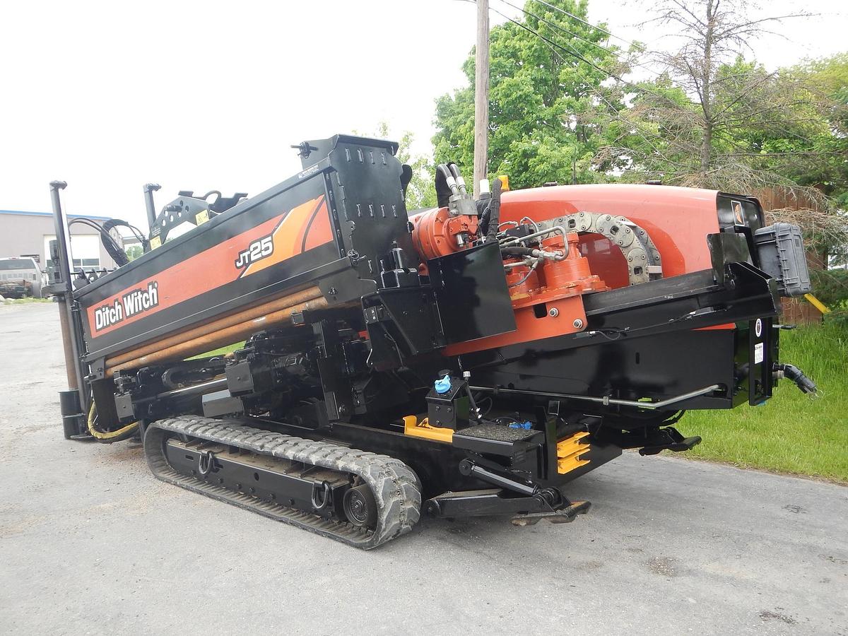 Used 2017 DITCH WITCH JT25