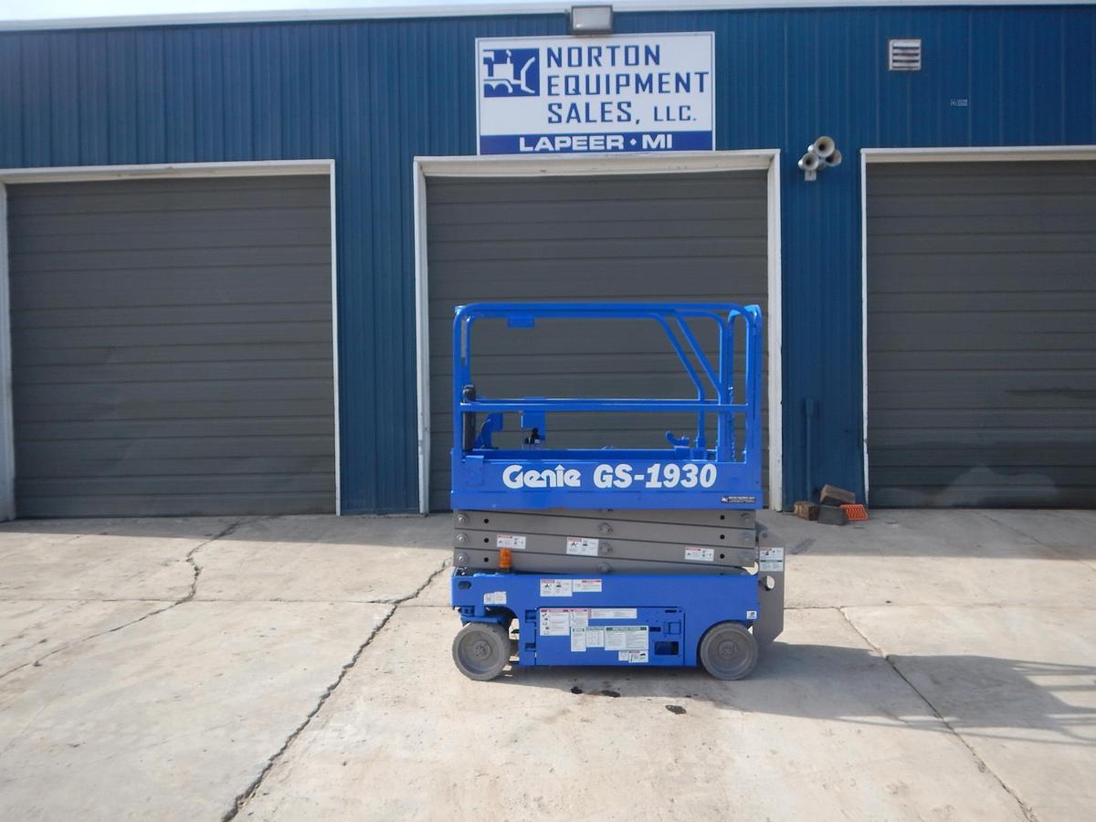 Used 2015 GENIE GS1930