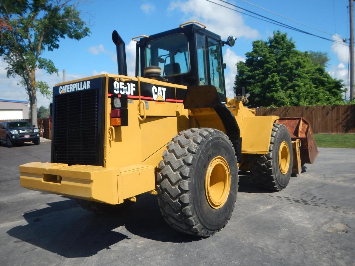 Used 1994 CATERPILLAR 950 II
