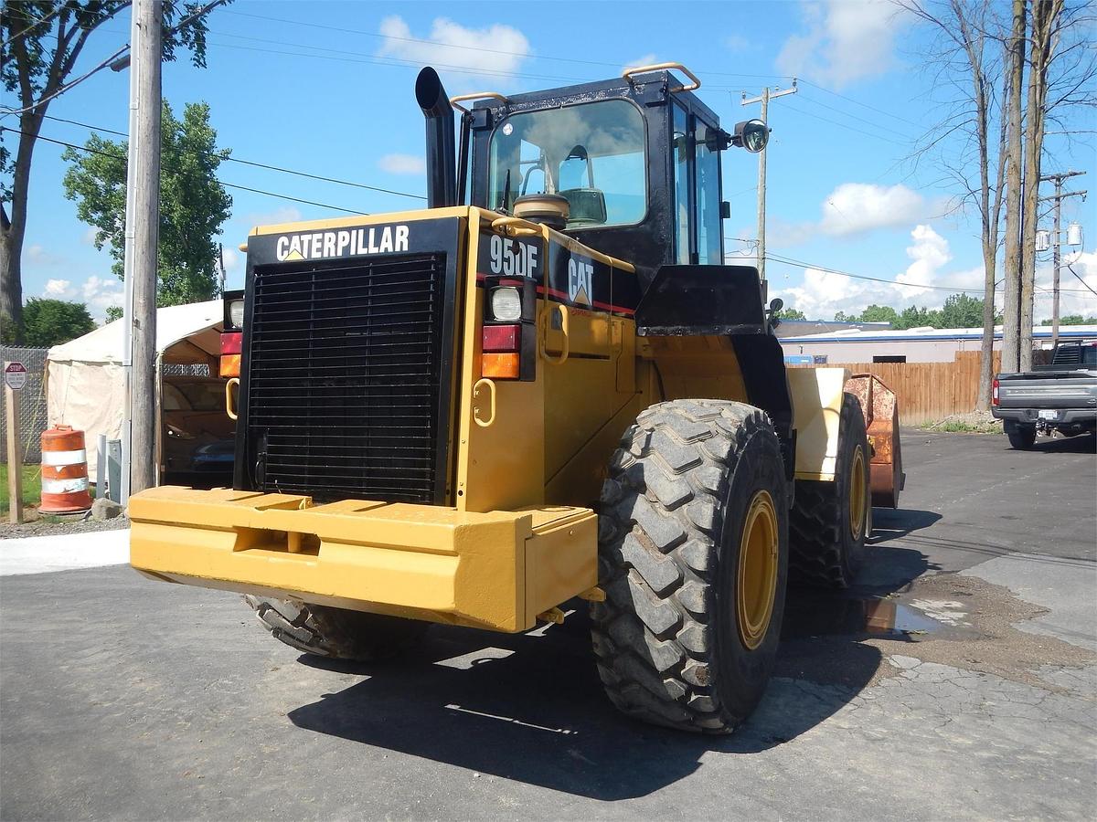 Used 1994 CATERPILLAR 950 II