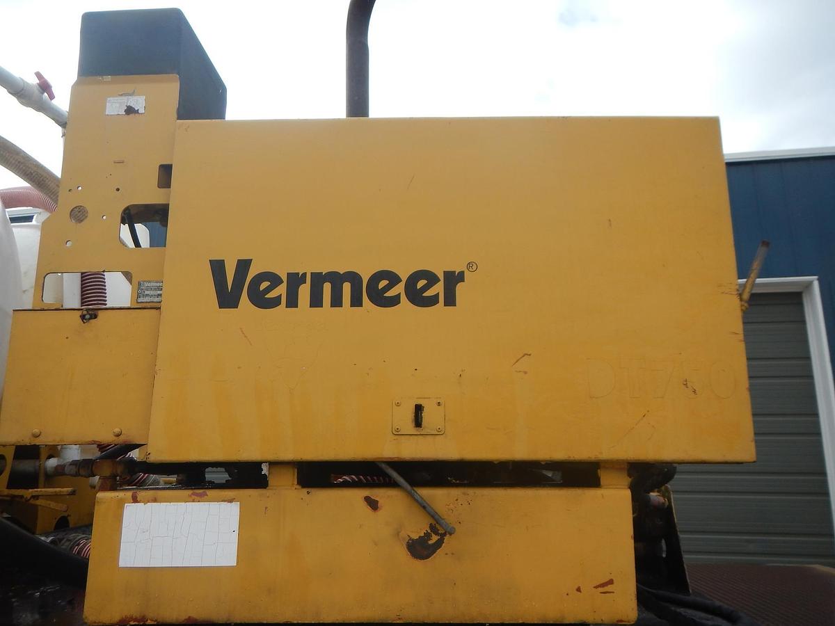 Used 2000 VERMEER DT750