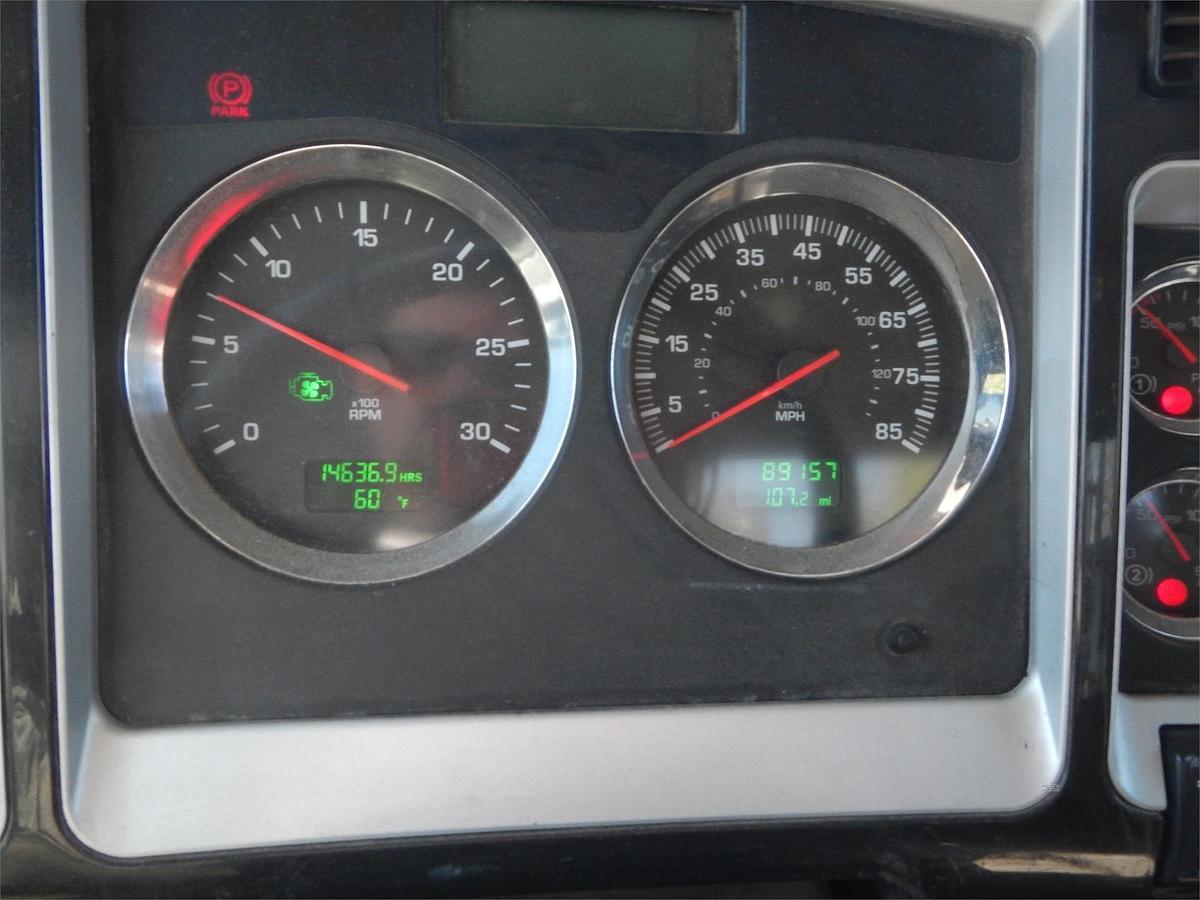 Used 2012 KENWORTH T800