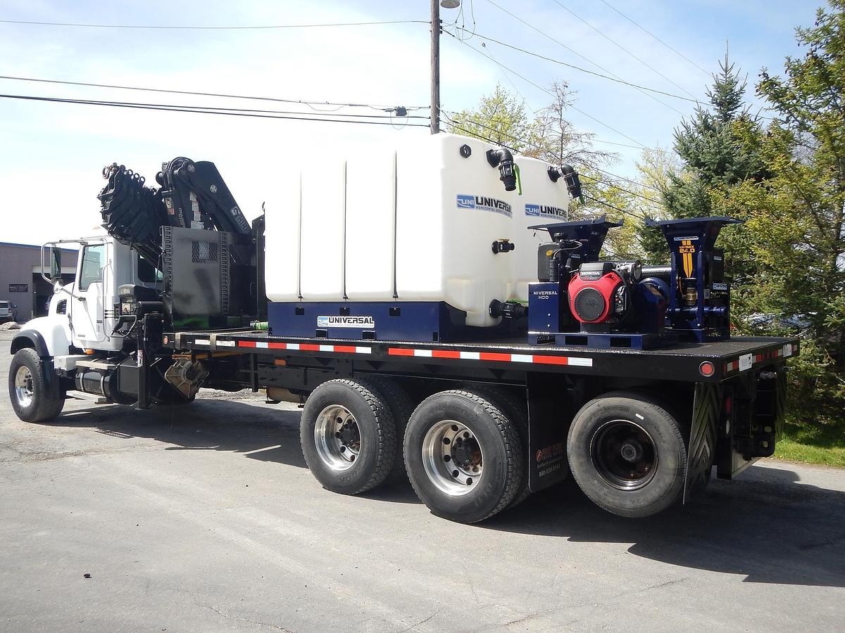Used 2006 MACK GRANITE CV713