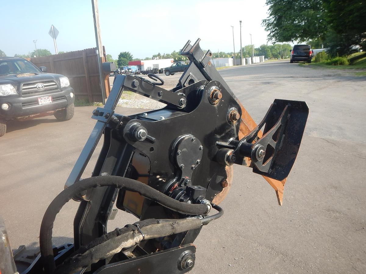 Used 2011 DITCH WITCH 420SX
