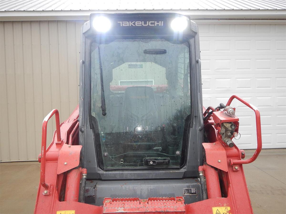 Used 2017 TAKEUCHI TL12V2