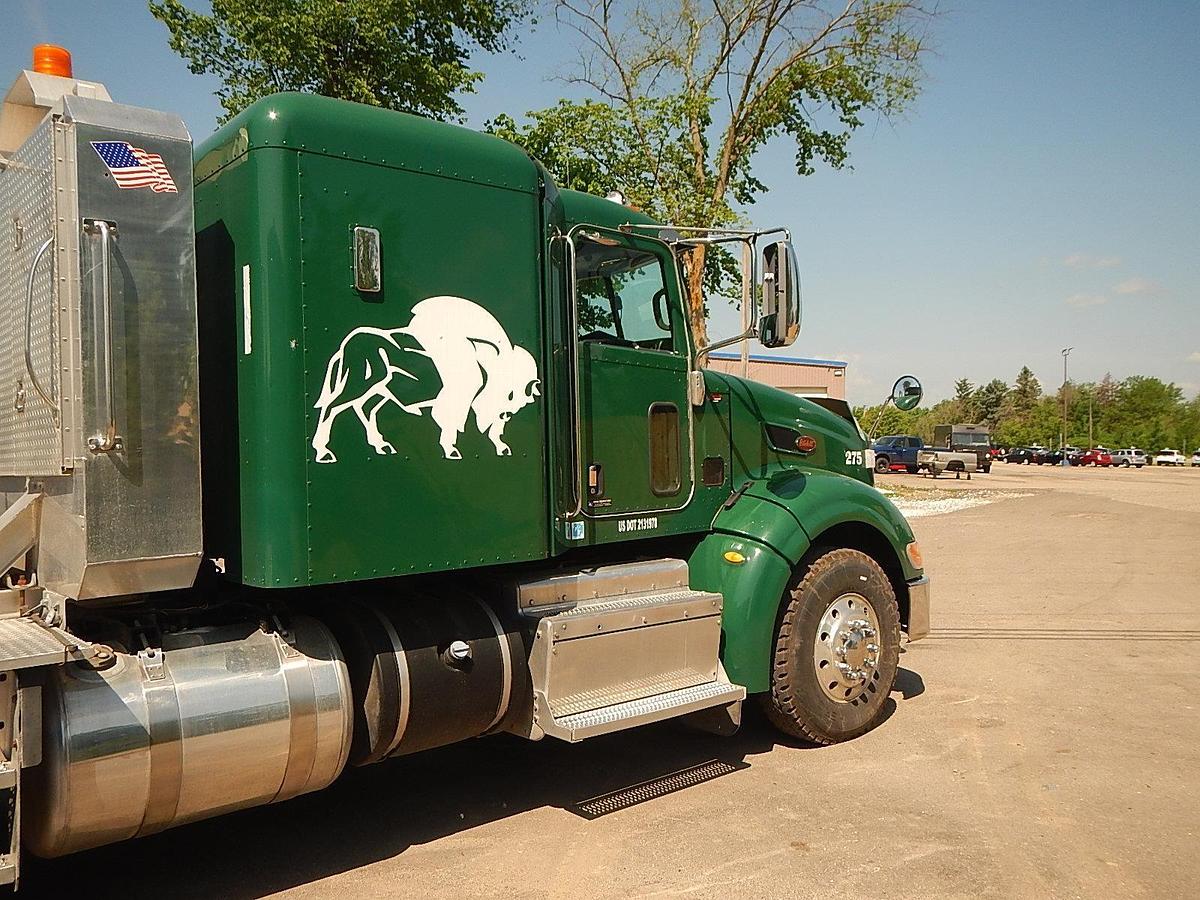 Used 2012 PETERBILT 386