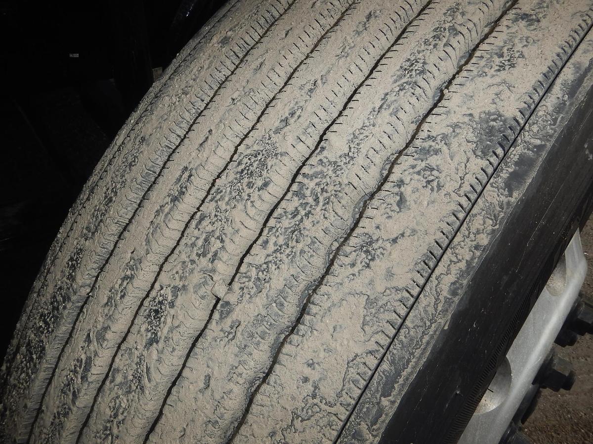 Used 2016 FREIGHTLINER BUSINESS CLASS M2 106