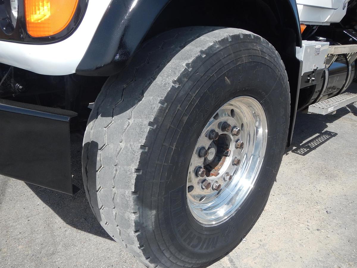 Used 2006 MACK GRANITE CV713