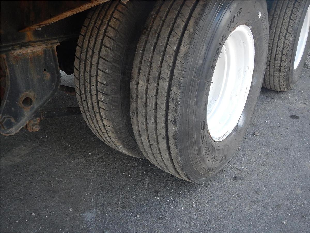 Used 2010 TOWMASTER 20 ft Tandem Axle