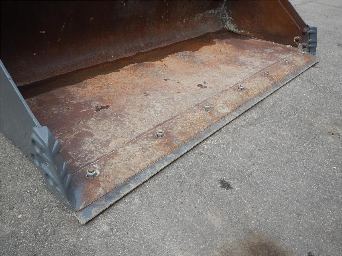 Used 2016 TAKEUCHI TL12V2