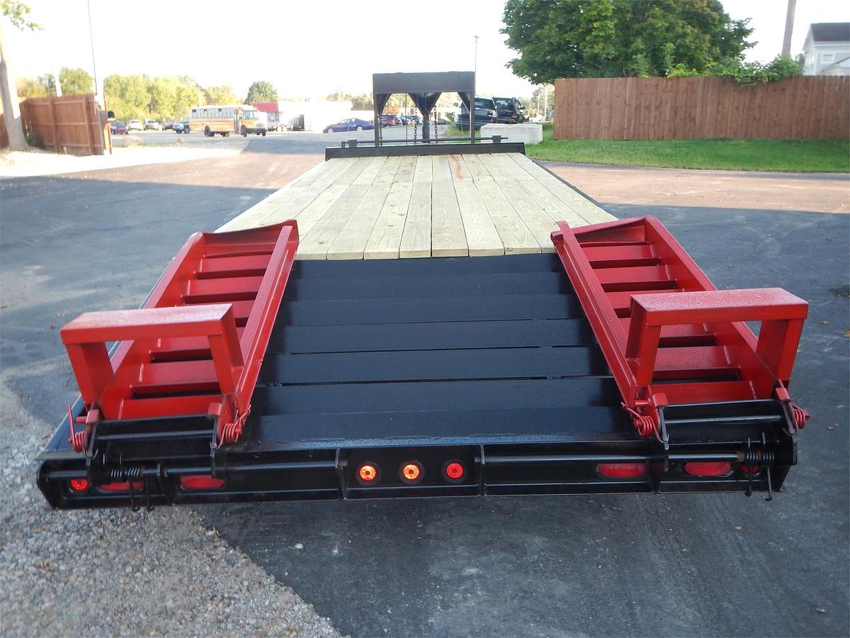 Used 2001 TOWMASTER Fixed Tandem Axle