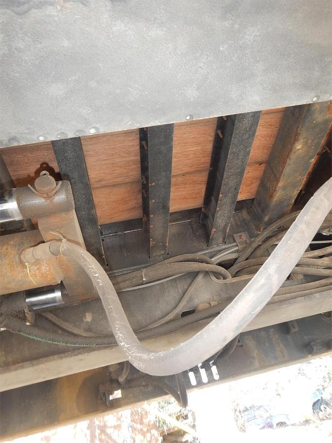 Used 1998 LANDOLL Sliding