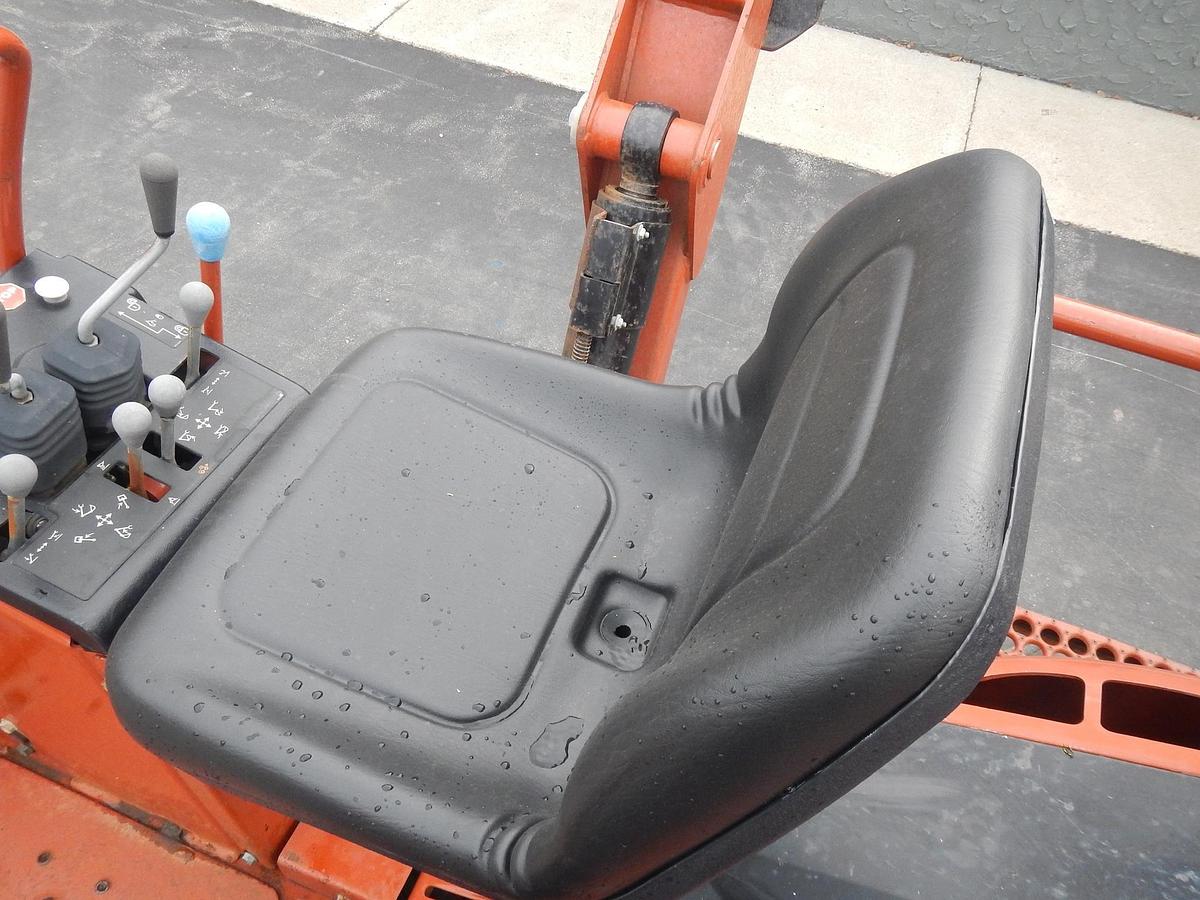 Used 2002 DITCH WITCH RT115H