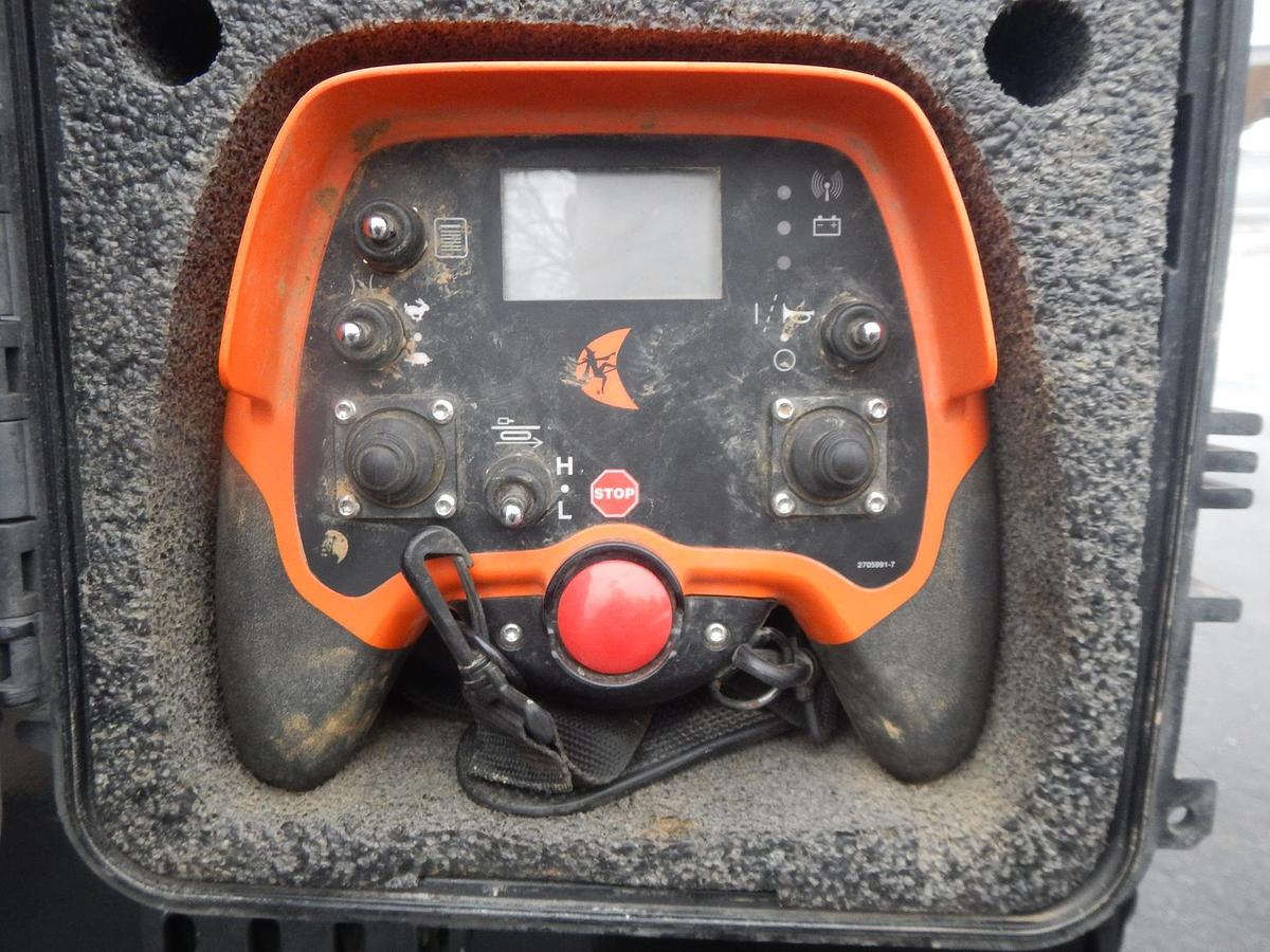 Used 2017 DITCH WITCH JT25