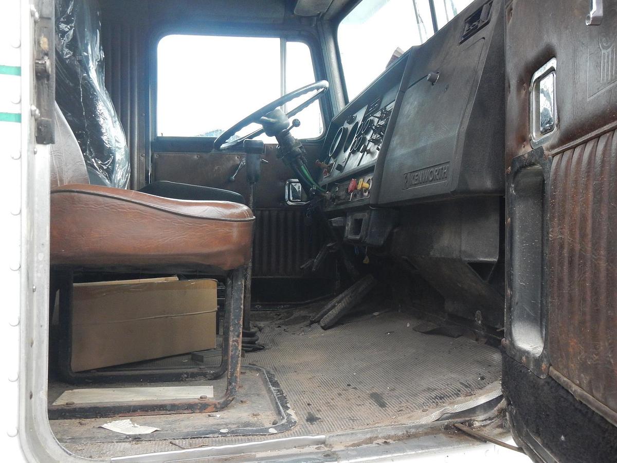 Used 2000 VERMEER DT750