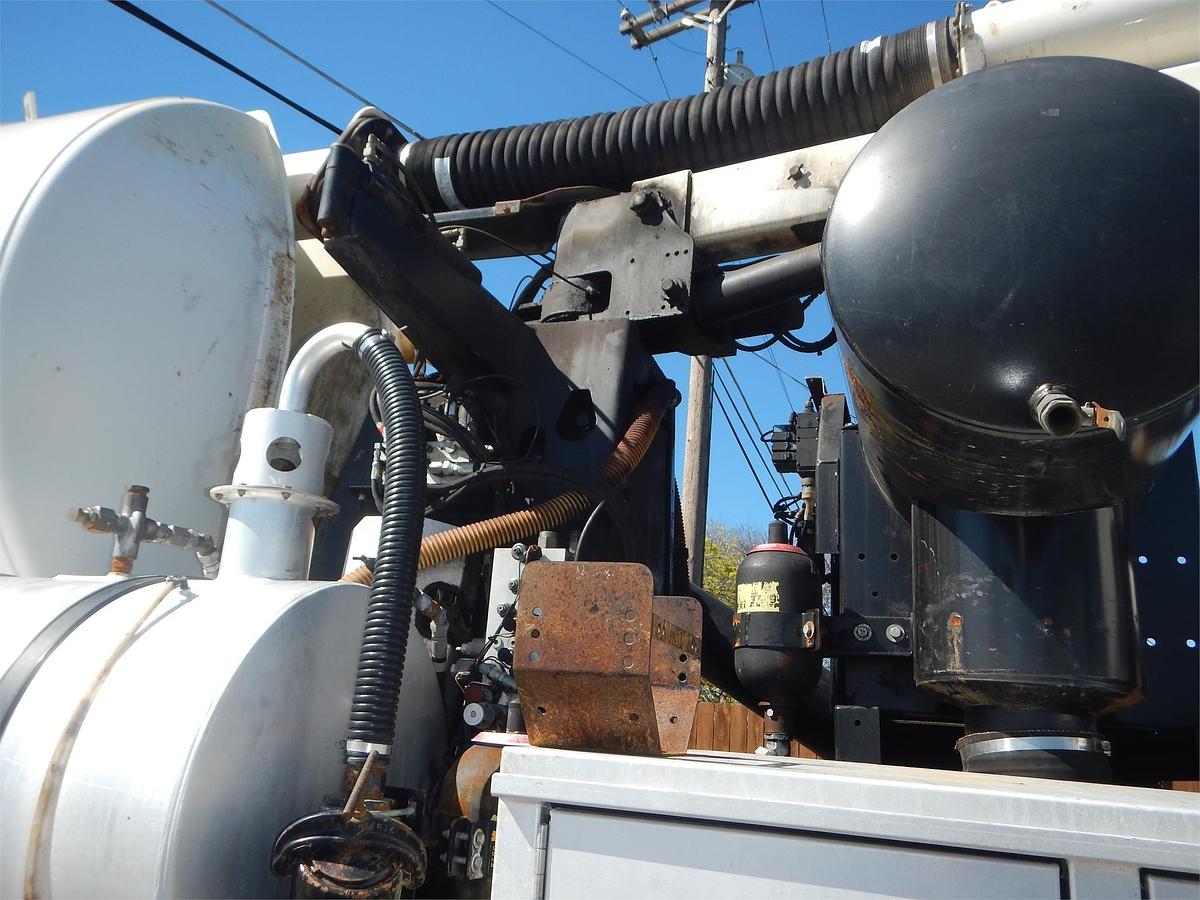 Used 2012 KENWORTH T800