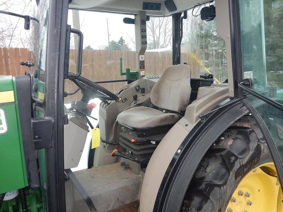 Used 2021 JOHN DEERE 5075GN