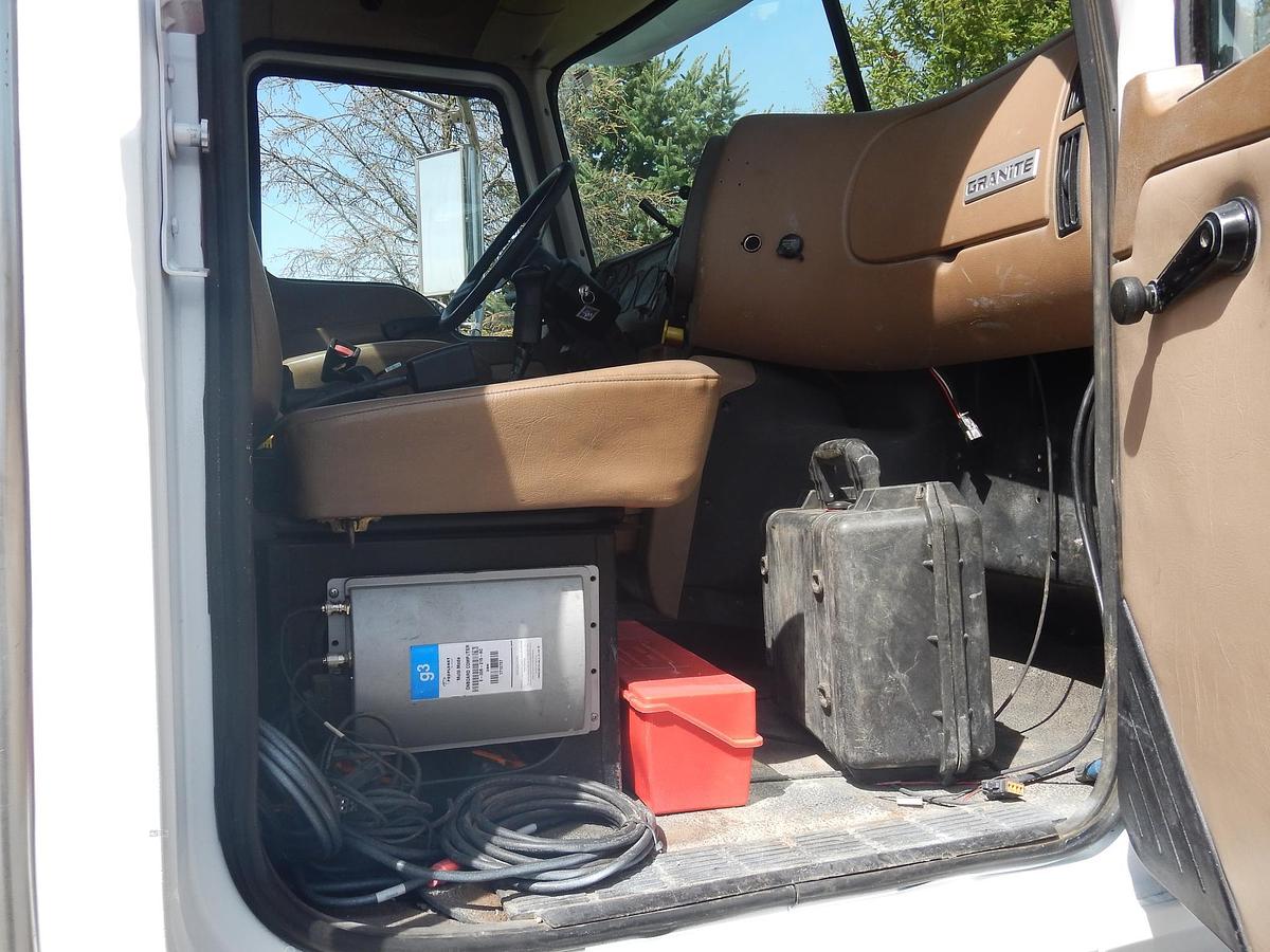 Used 2006 MACK GRANITE CV713