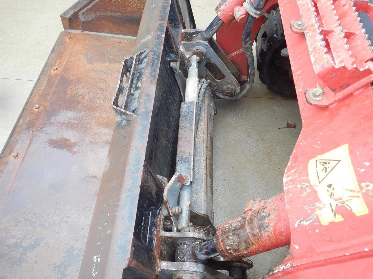 Used 2017 TAKEUCHI TL12V2