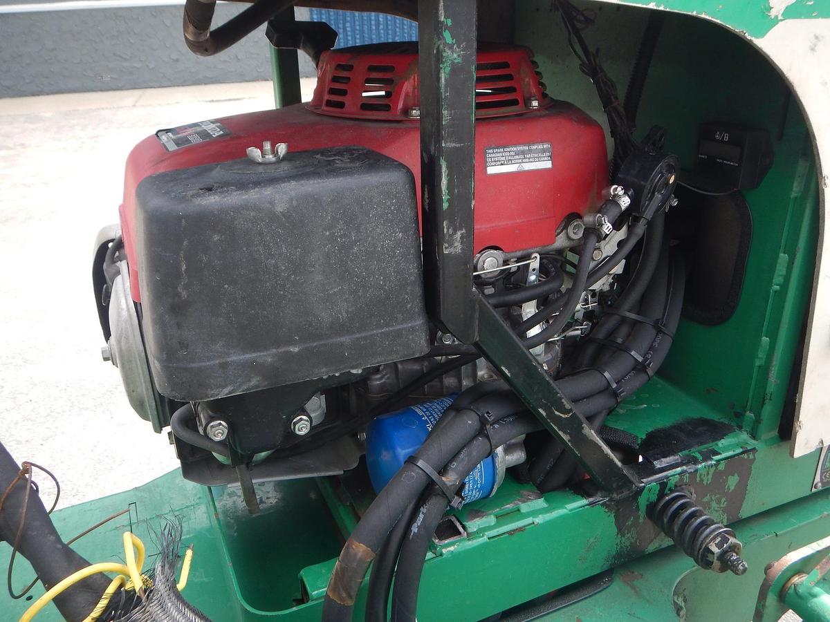 Used 2008 MCELROY TRACSTAR 28