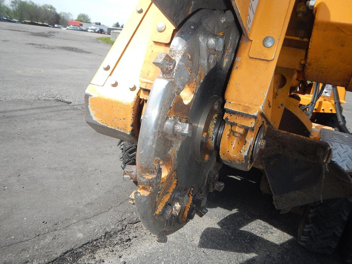 Used 2025 CARLTON SP5014