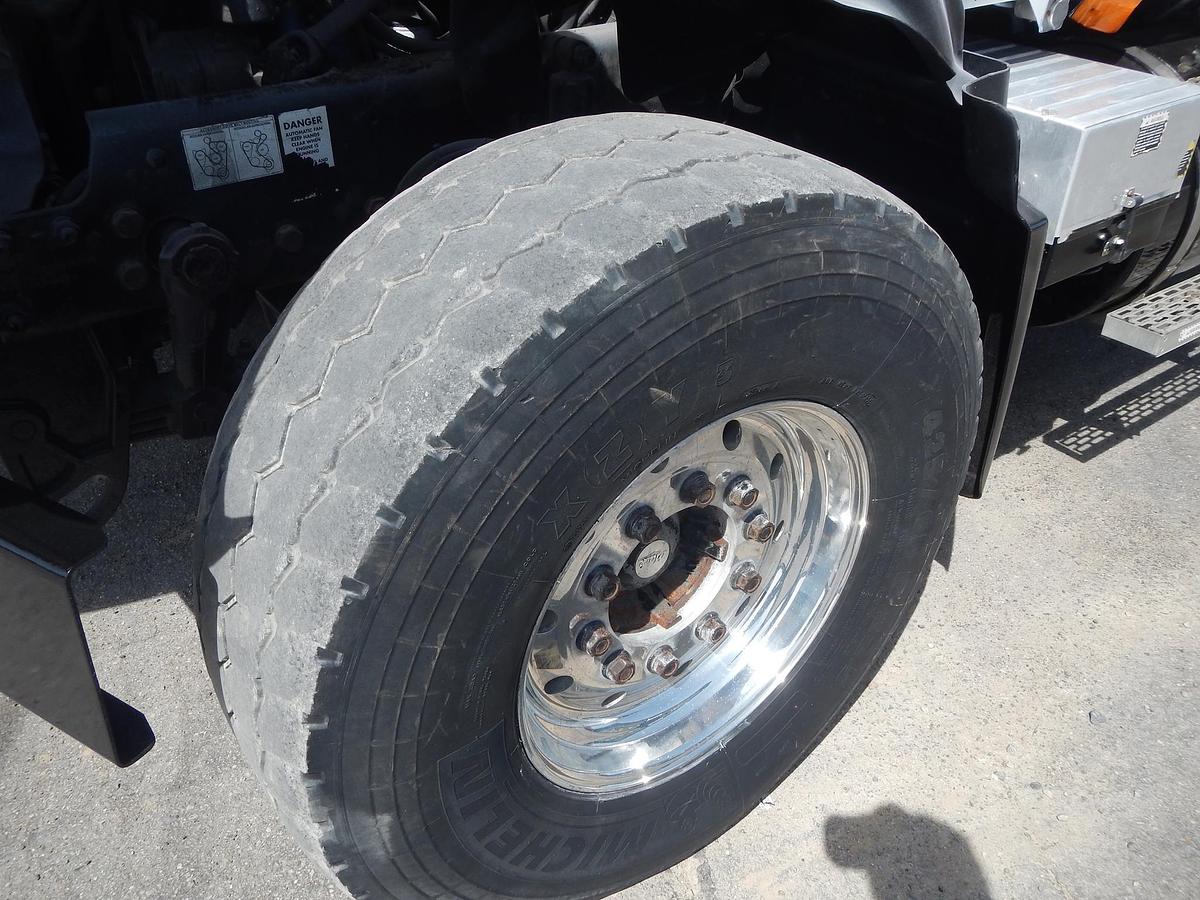 Used 2006 MACK GRANITE CV713