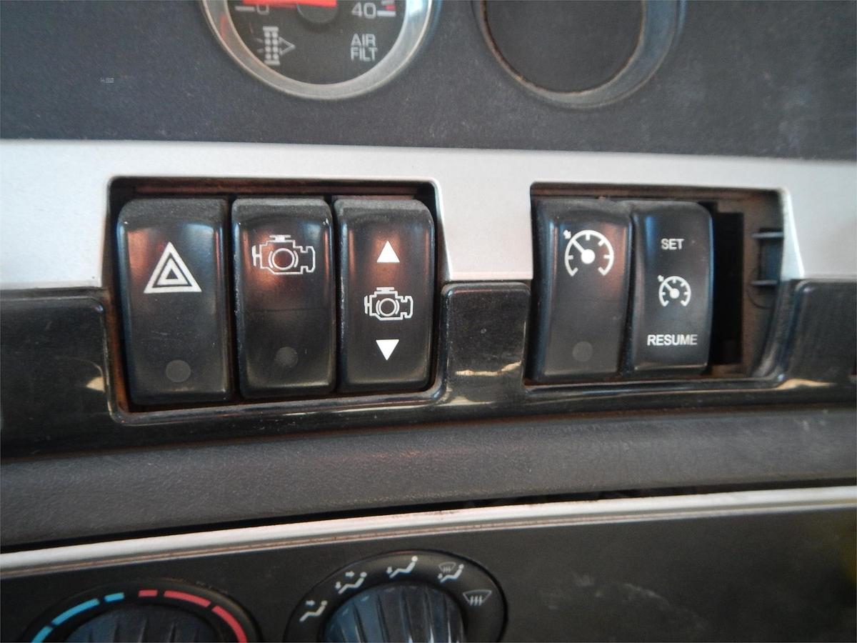 Used 2012 KENWORTH T800