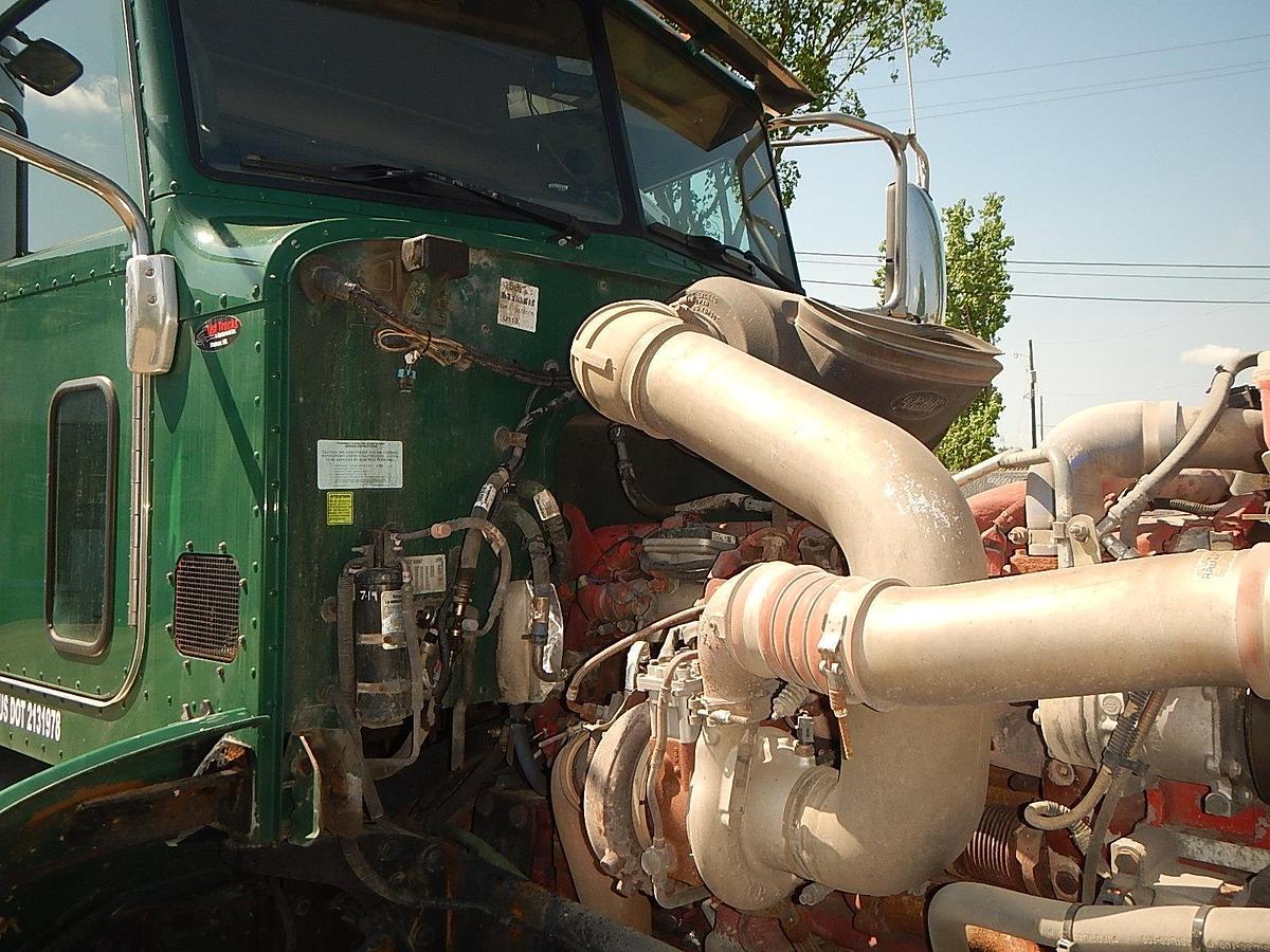 Used 2012 PETERBILT 386