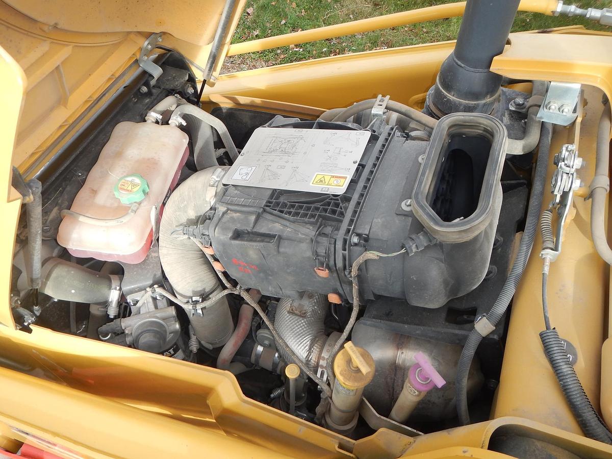 Used 2020 CATERPILLAR 420