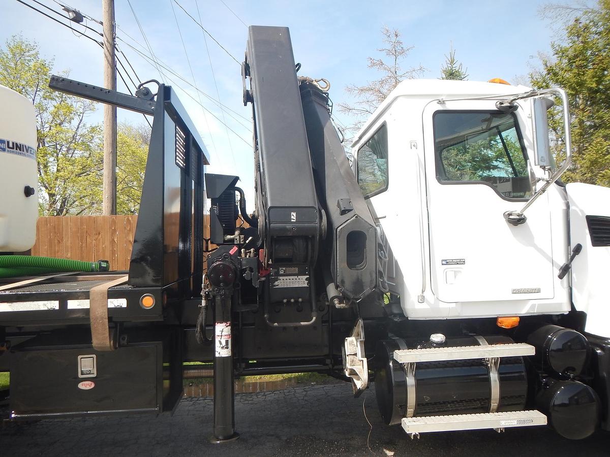 Used 2006 MACK GRANITE CV713