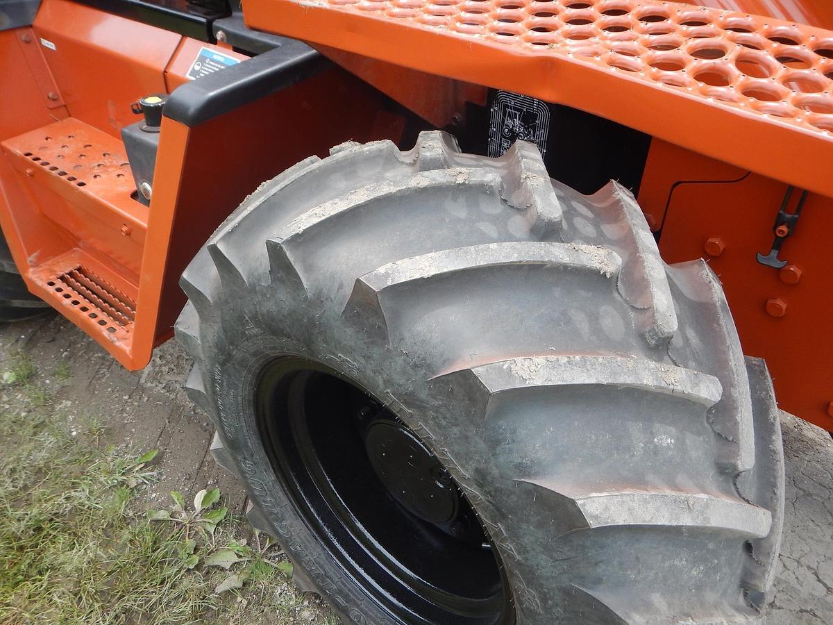 Used 2002 DITCH WITCH RT115H