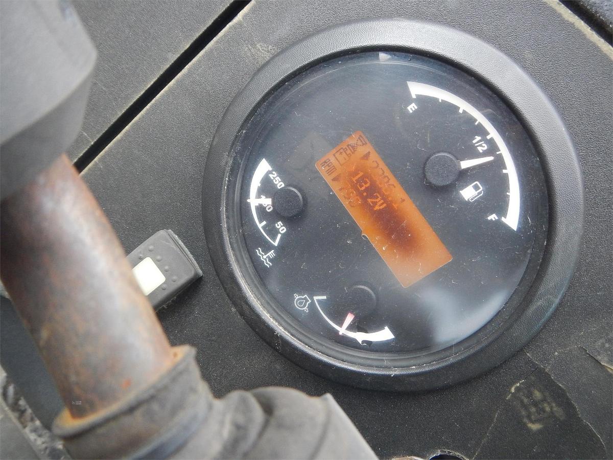 Used 2014 CATERPILLAR TL943C