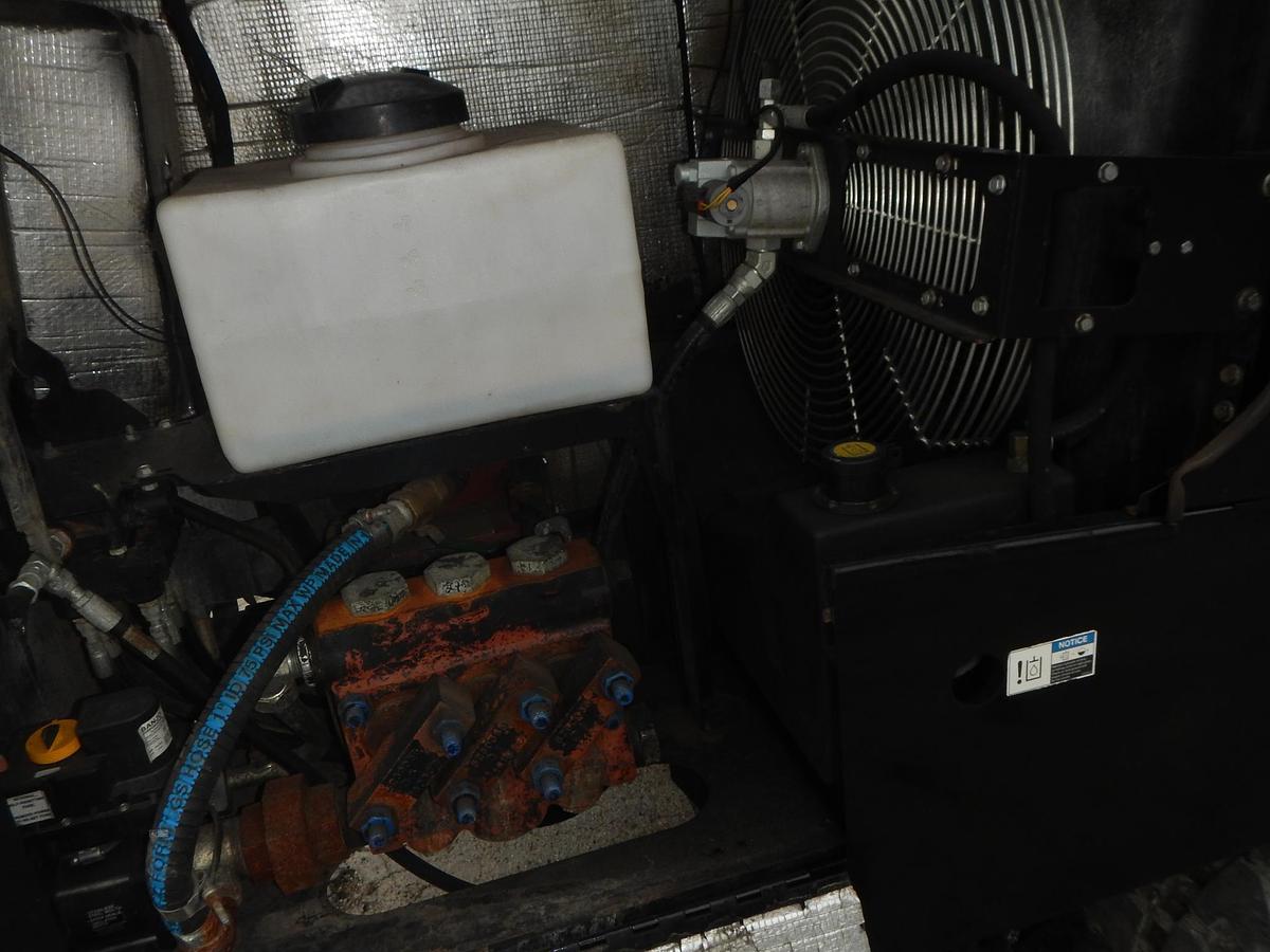 Used 2017 DITCH WITCH JT25