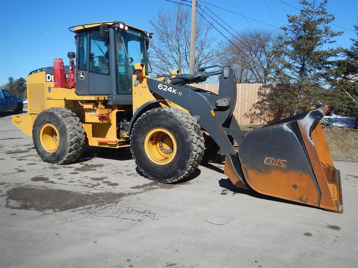 Used 2017 DEERE 624KII