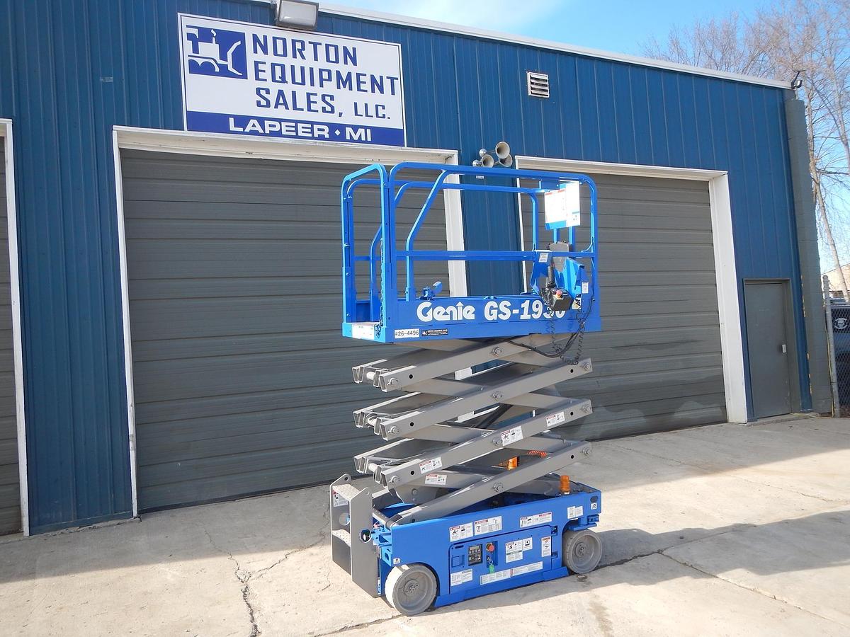 Used 2015 GENIE GS1930