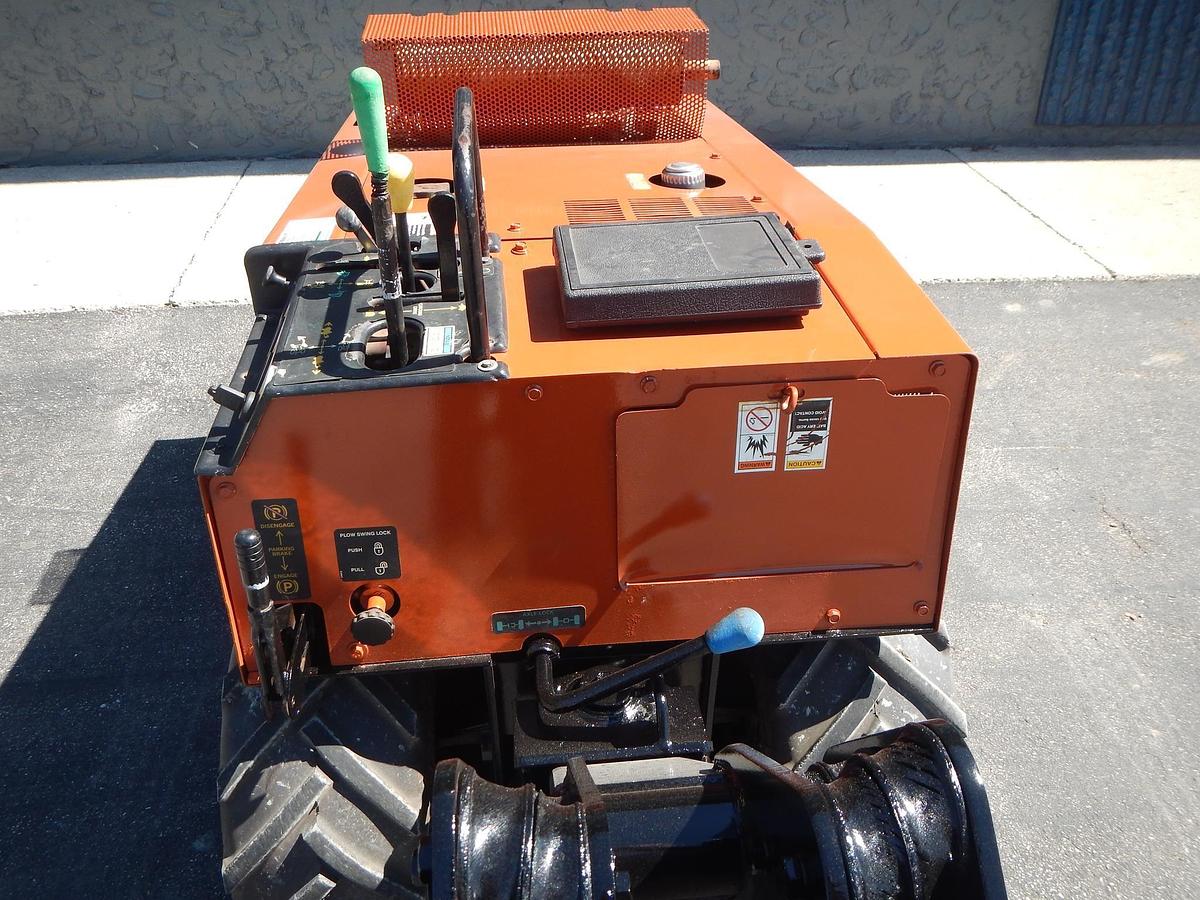 Used 1999 DITCH WITCH 255SX