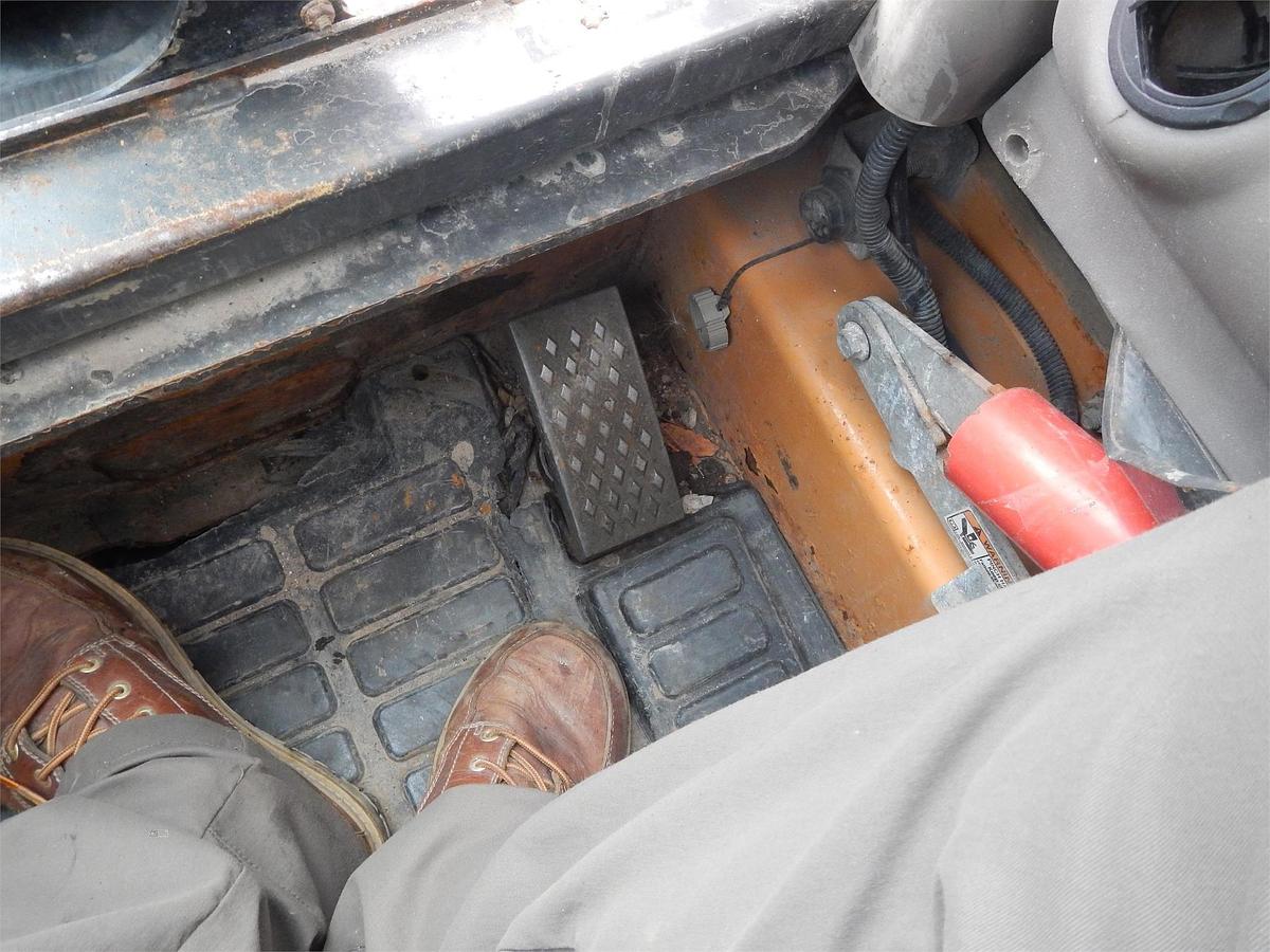 Used 2013 CASE TR320