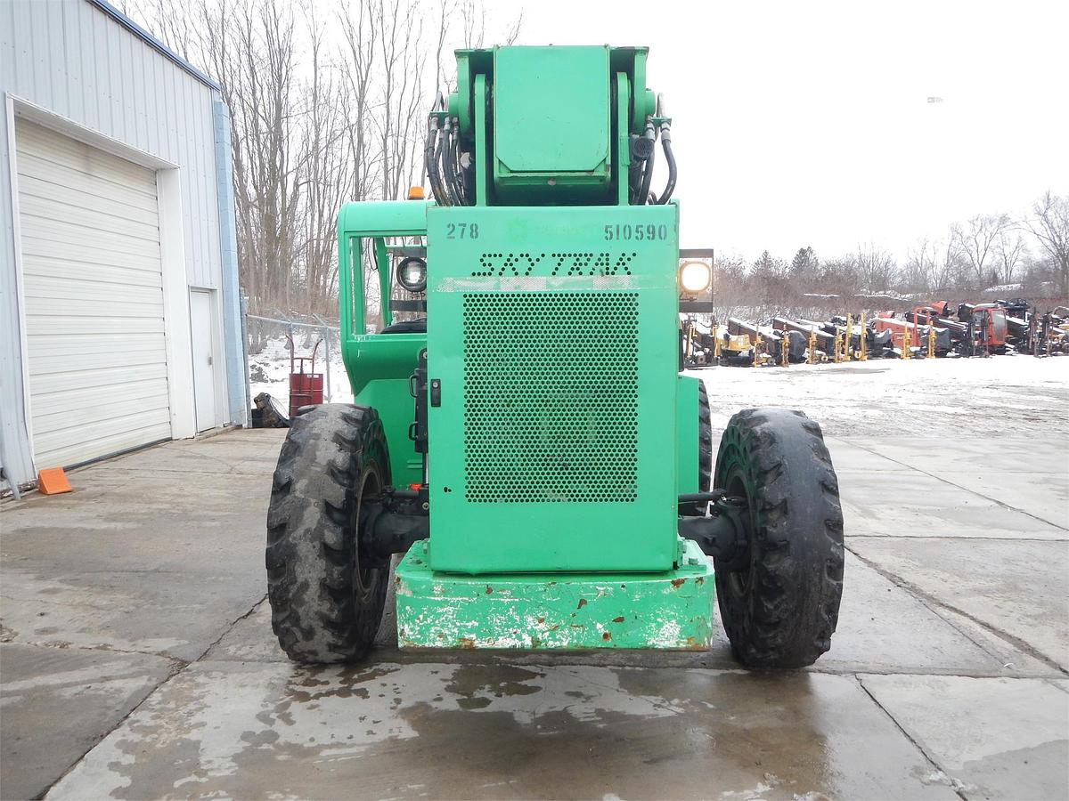 Used 2013 SKY TRAK 10054