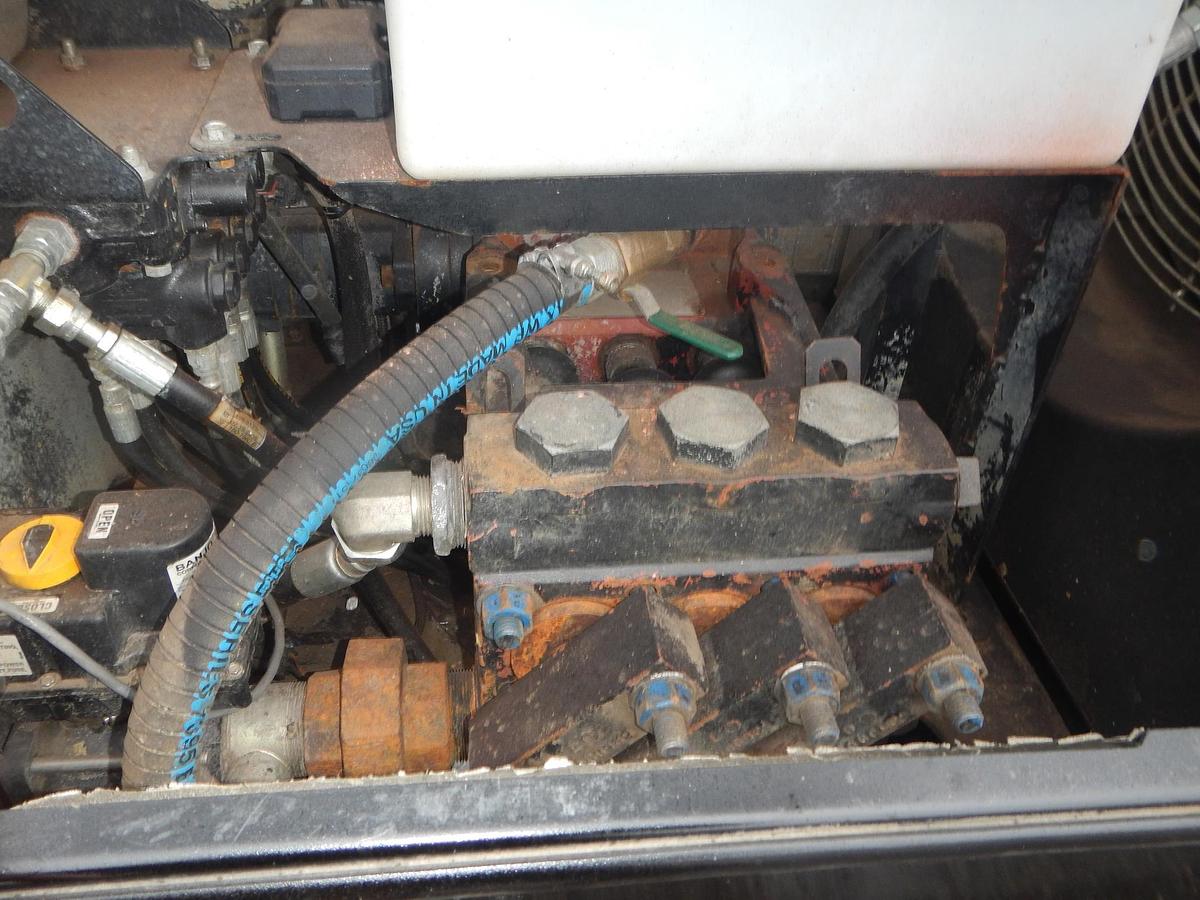 Used 2017 DITCH WITCH JT25