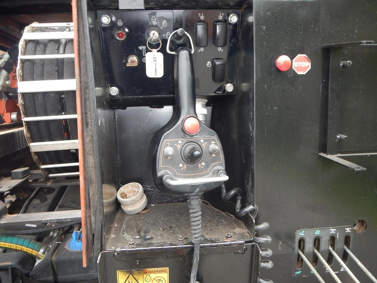 Used 2016 DITCH WITCH JT30AT